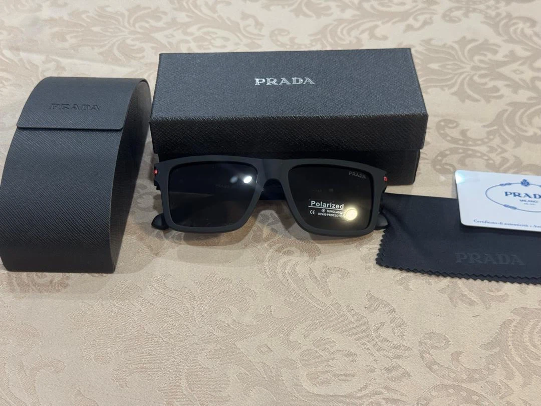 Prada Sunglasses - photo 3