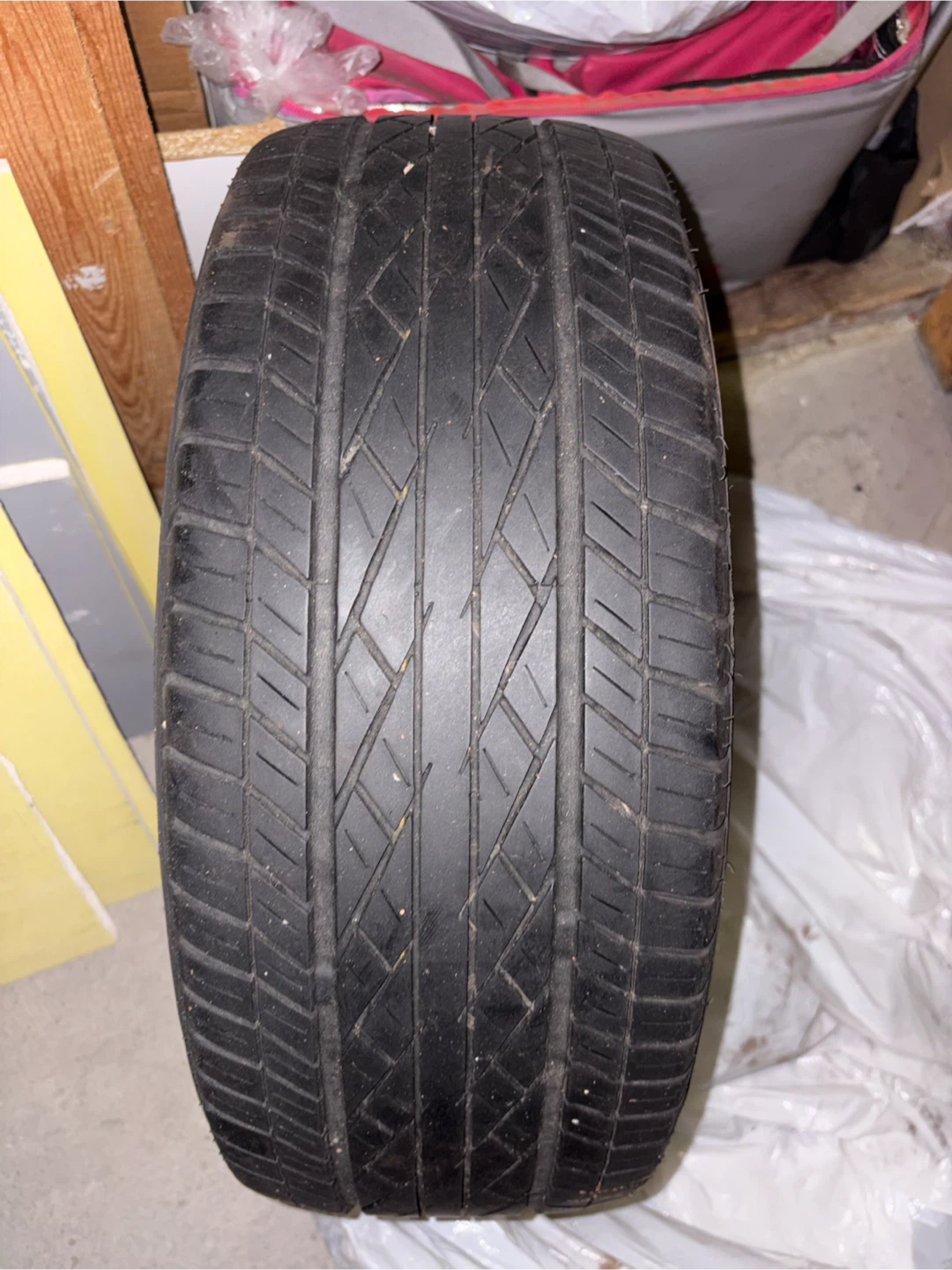 4 Yokohama Car Tires with Chevrolet Rim - photo 4