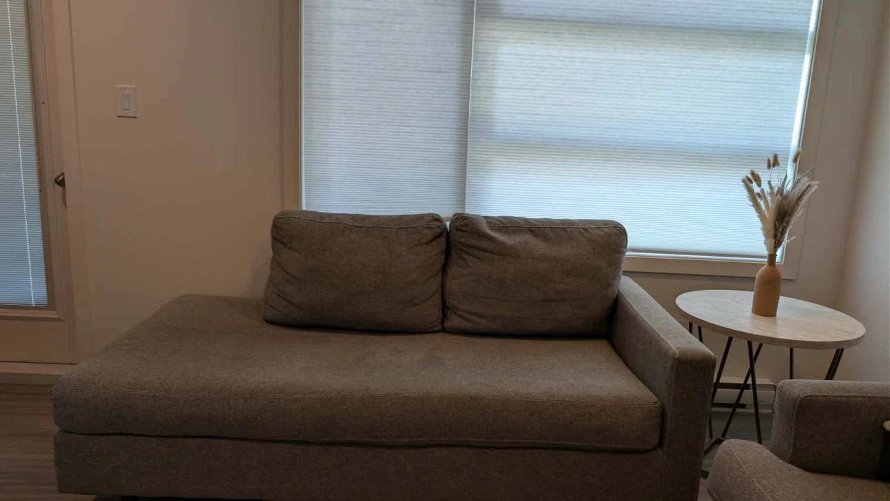 Ashley Furniture Lyman Right-Arm Facing Corner Chaise - photo 4