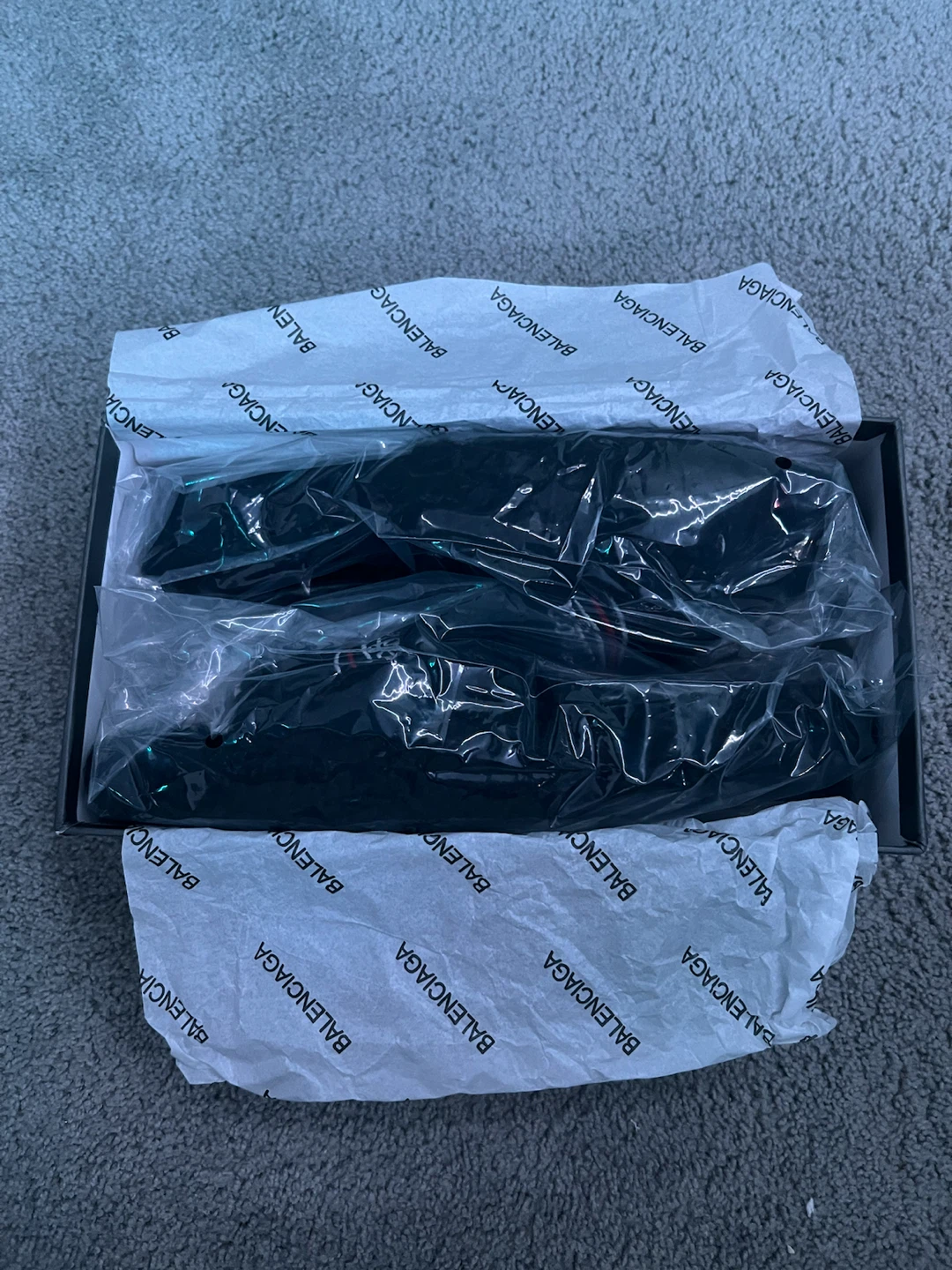 Balenciaga Black Fleece Slippers - photo 2