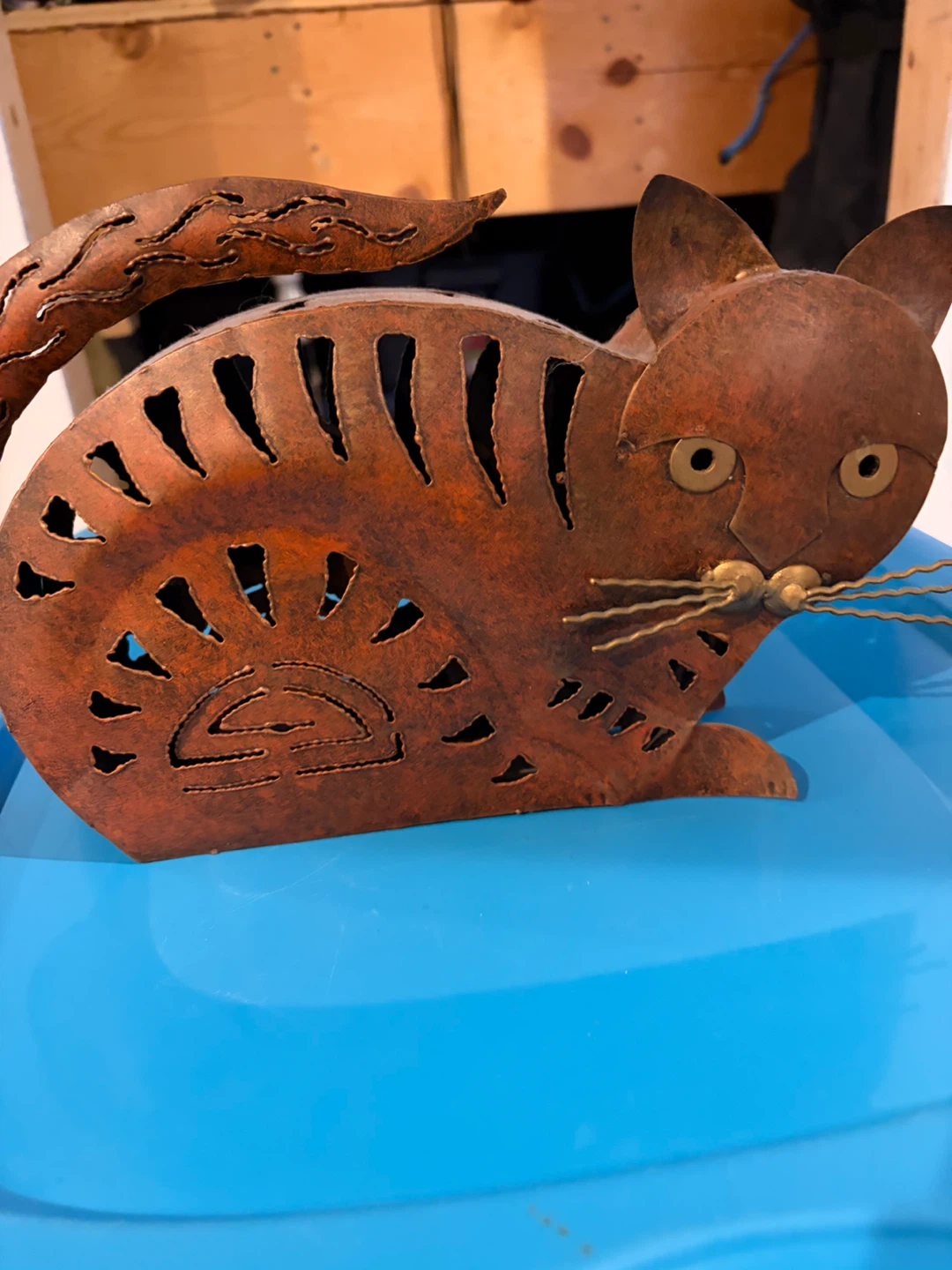 Cat-shaped metal lantern - photo 2