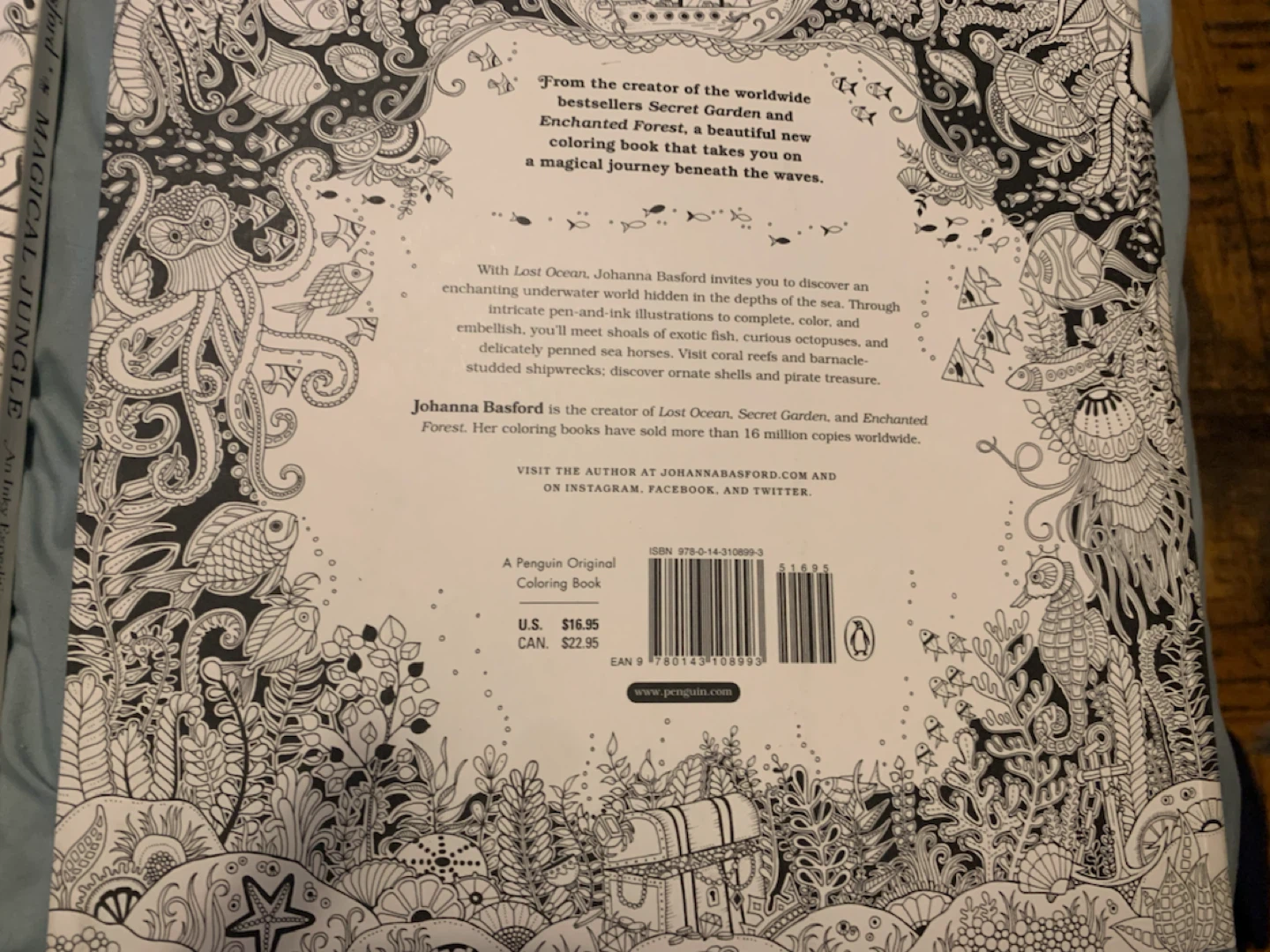 4 Adult colouring books with markers - photo 3