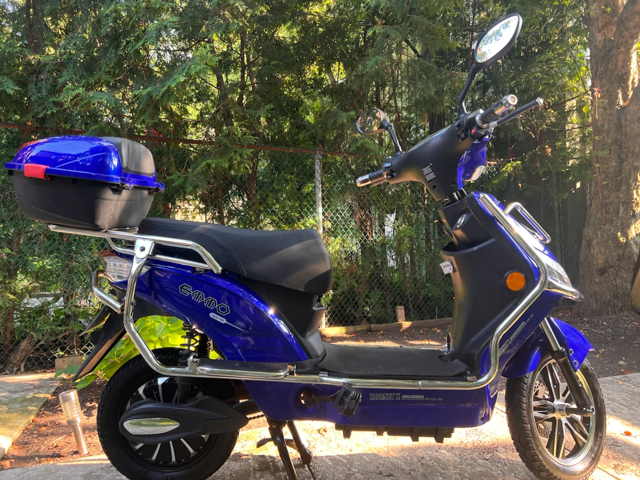 Emmo E- bike Blue with Storage Box