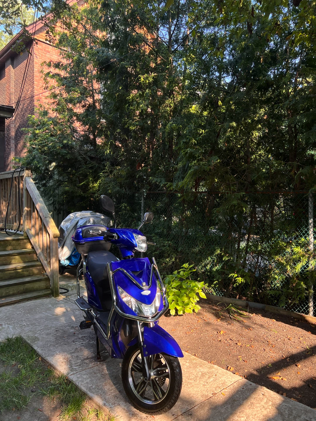 Emmo E- bike Blue with Storage Box - photo 4