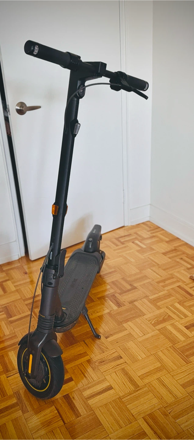 Ninebot MAX G2 Electric Scooter