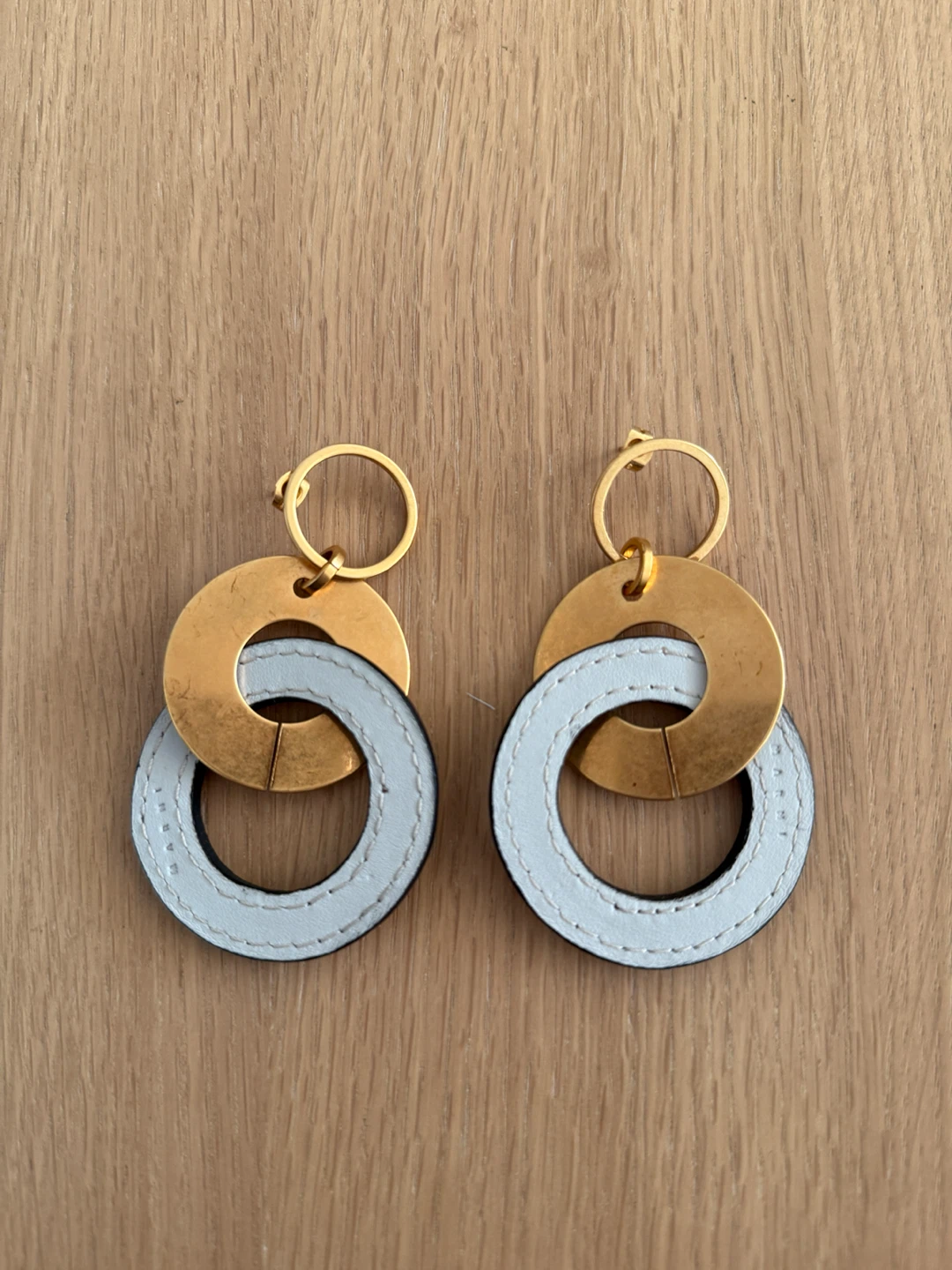 Chunky Interlocking Hoop Earrings - photo 3