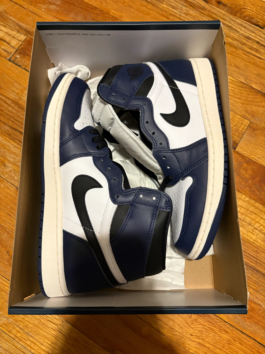 Nike Air Jordan 1 High OG "Midnight Navy" Size 9