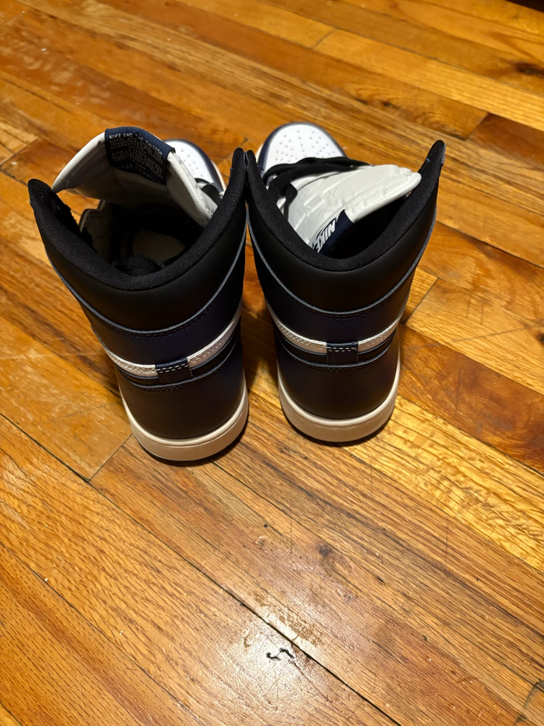 Nike Air Jordan 1 High OG "Midnight Navy" Size 9 - photo 4