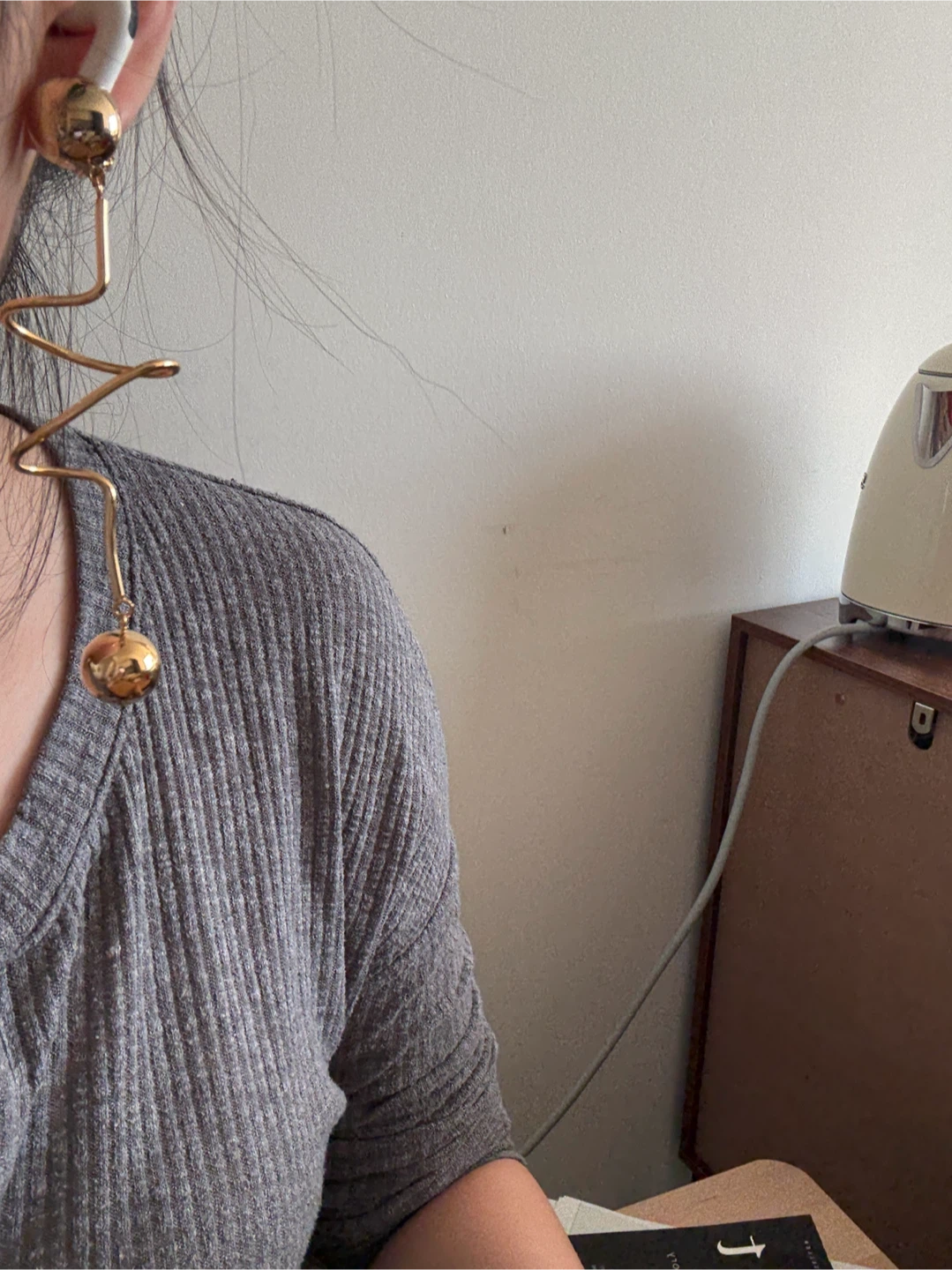 Futuristic Clip On Earrings - photo 4