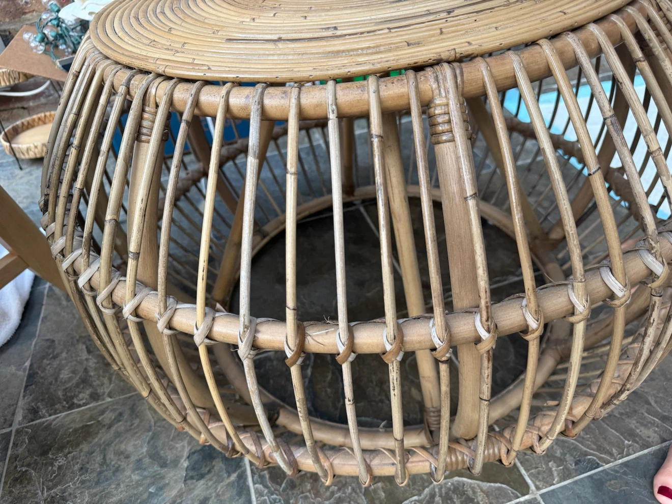 Round Woven Rattan Side Table - photo 5