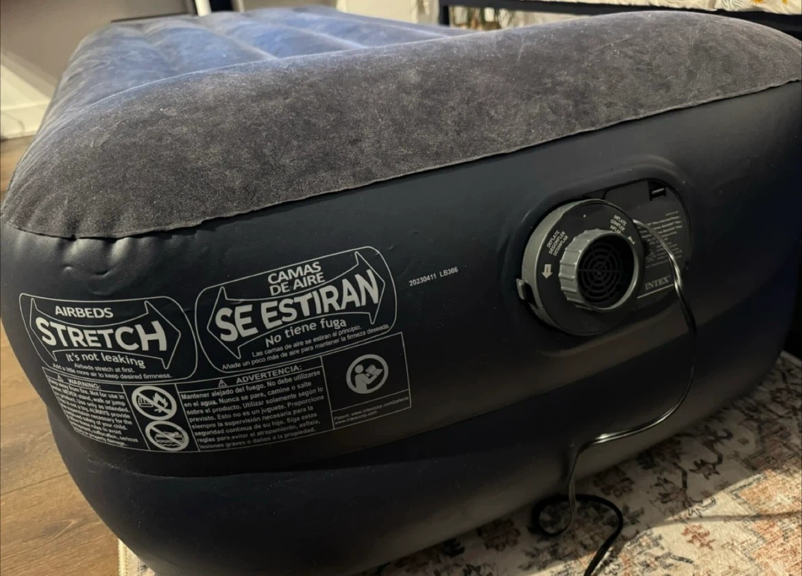 Intex Pillow Rest Raised Air Mattress - photo 3