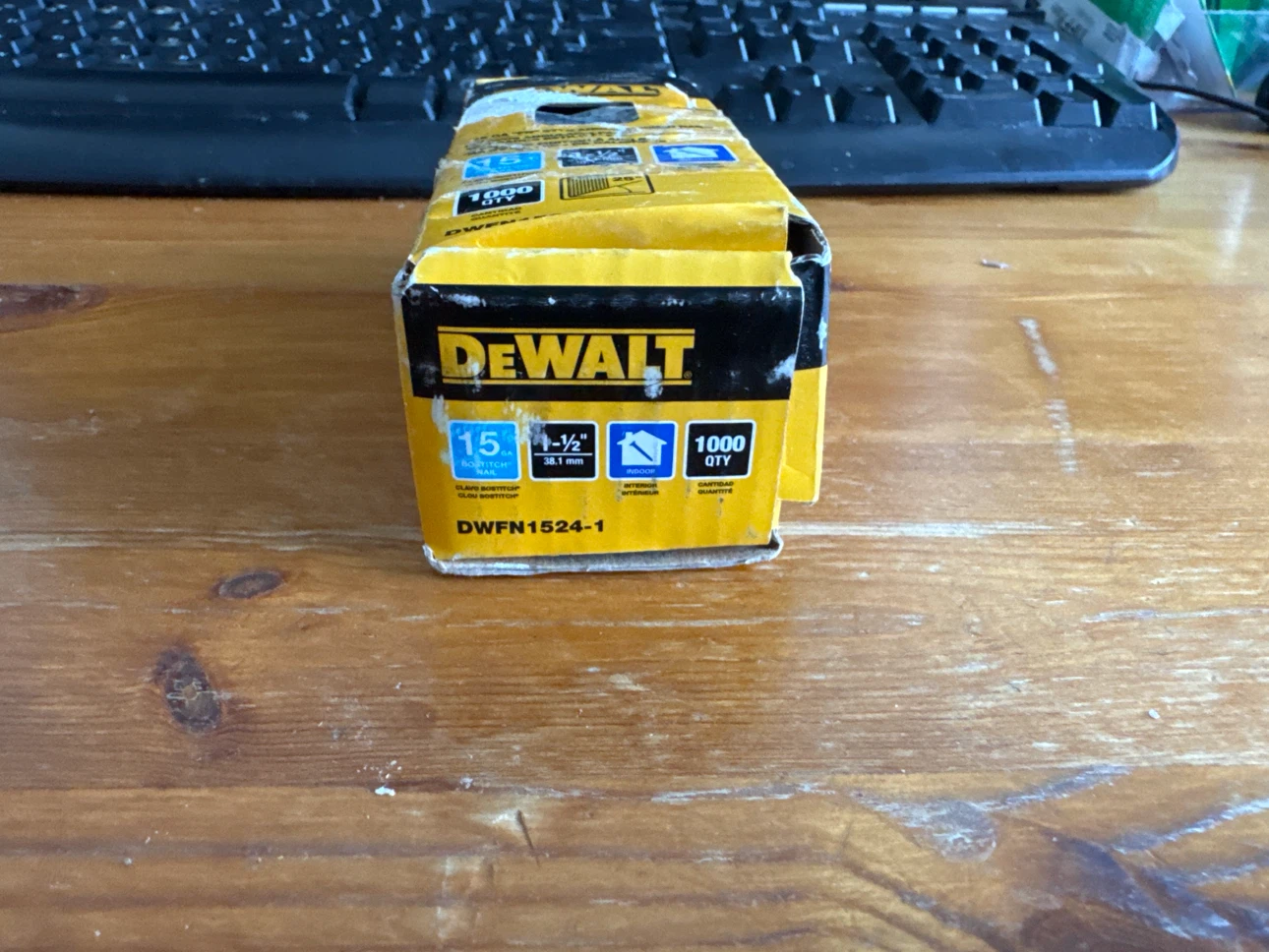 DEWALT 15 GA FN Style Angled Finish Nails - 1-1/2 inch - photo 4
