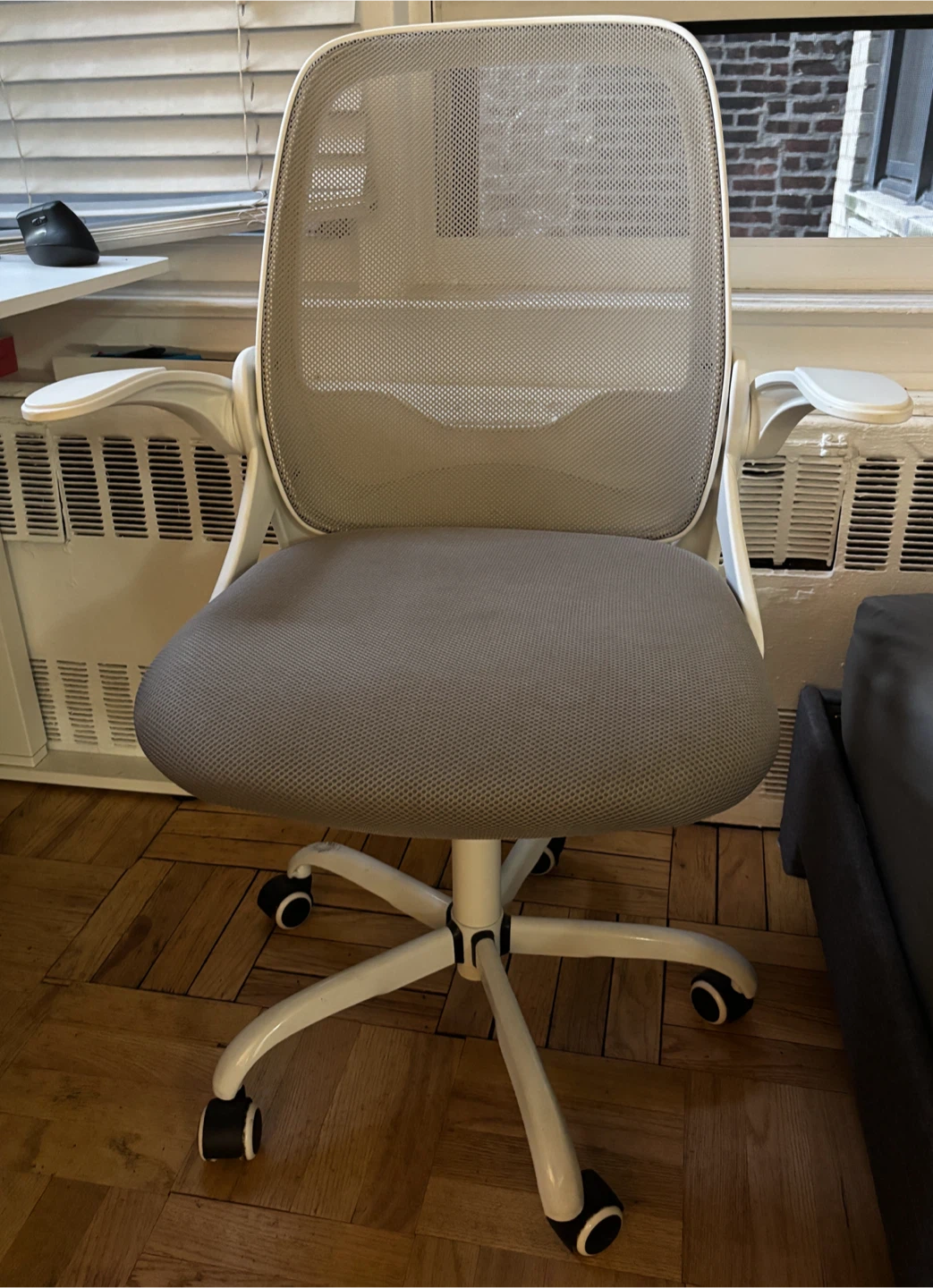 White Mesh Office Chair