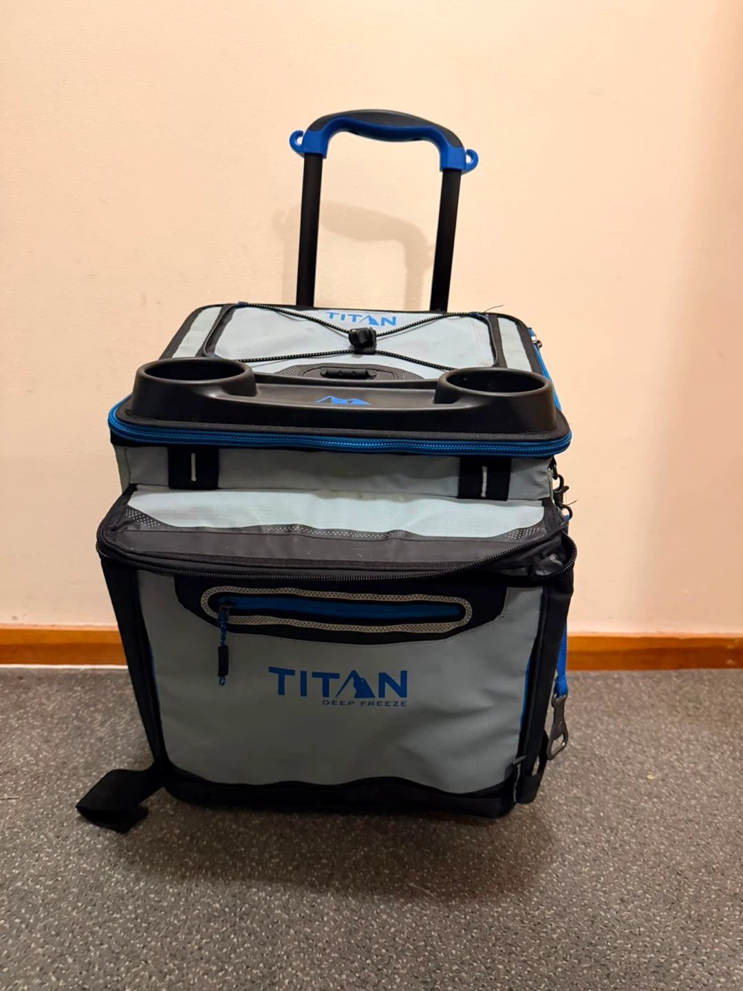 Titan Rolling Cooler