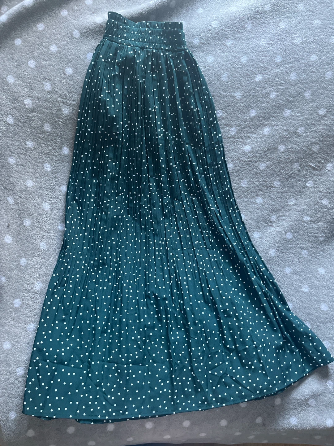 Green Polka Dot Pleated Midi Skirt