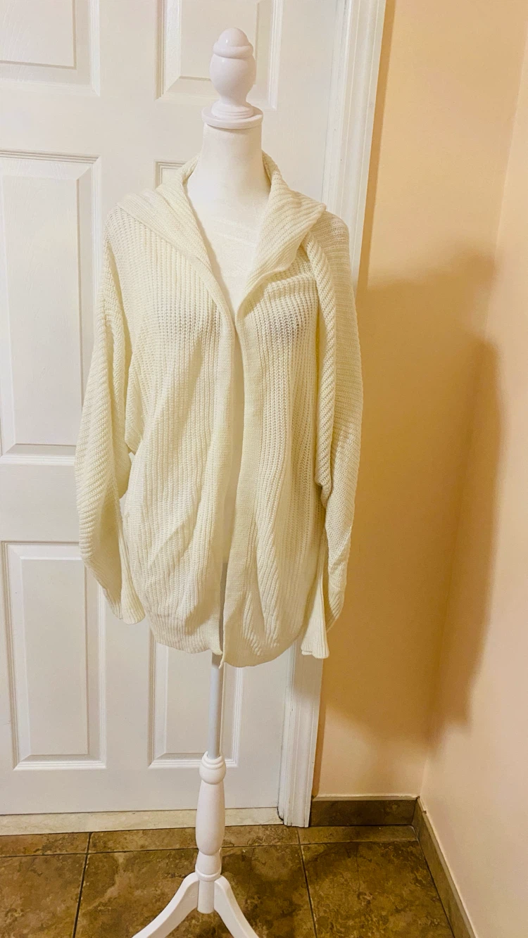 Love change size large hoodie sweater - photo 2