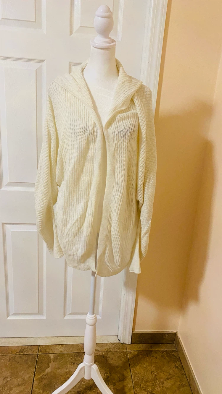 Love change size large hoodie sweater - photo 3