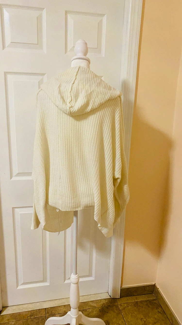Love change size large hoodie sweater - photo 4