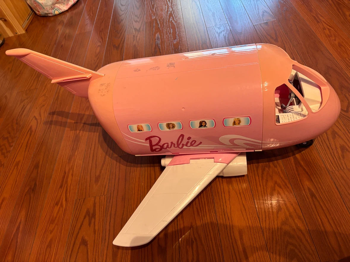 Barbie Pink Airplane Playset with a bit Accessories - photo 2