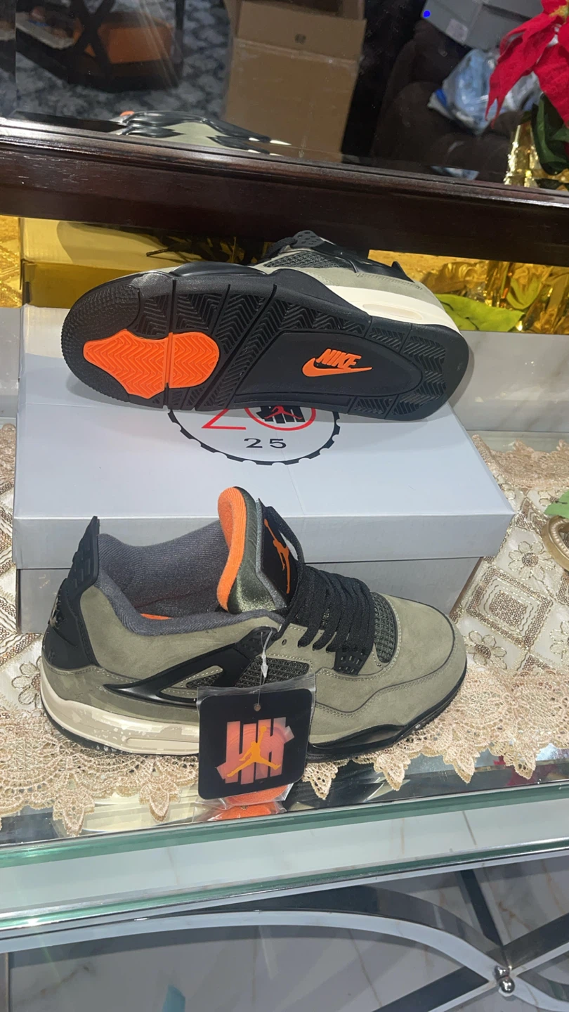 Jordan 4 UNDFTD x Air Jordan 4 Retro - photo 3
