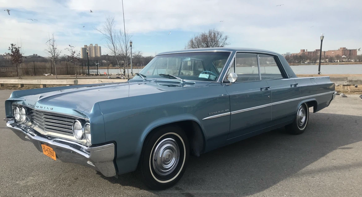 1963 Oldsmobile Dynamic 88 - photo 3