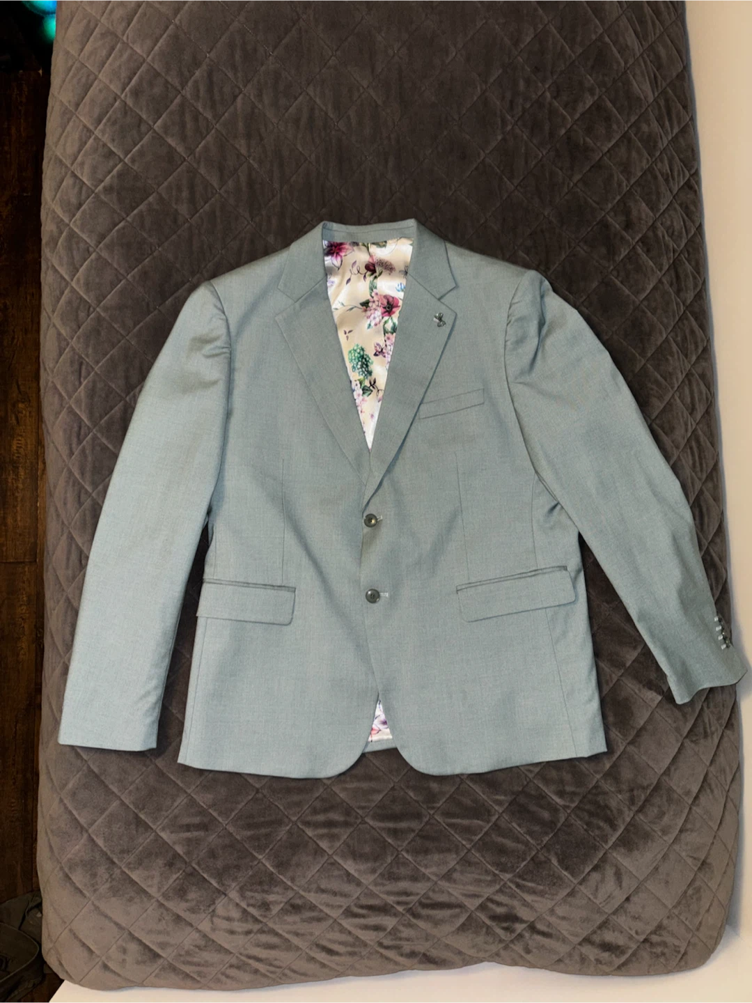 Men’s dress-wear