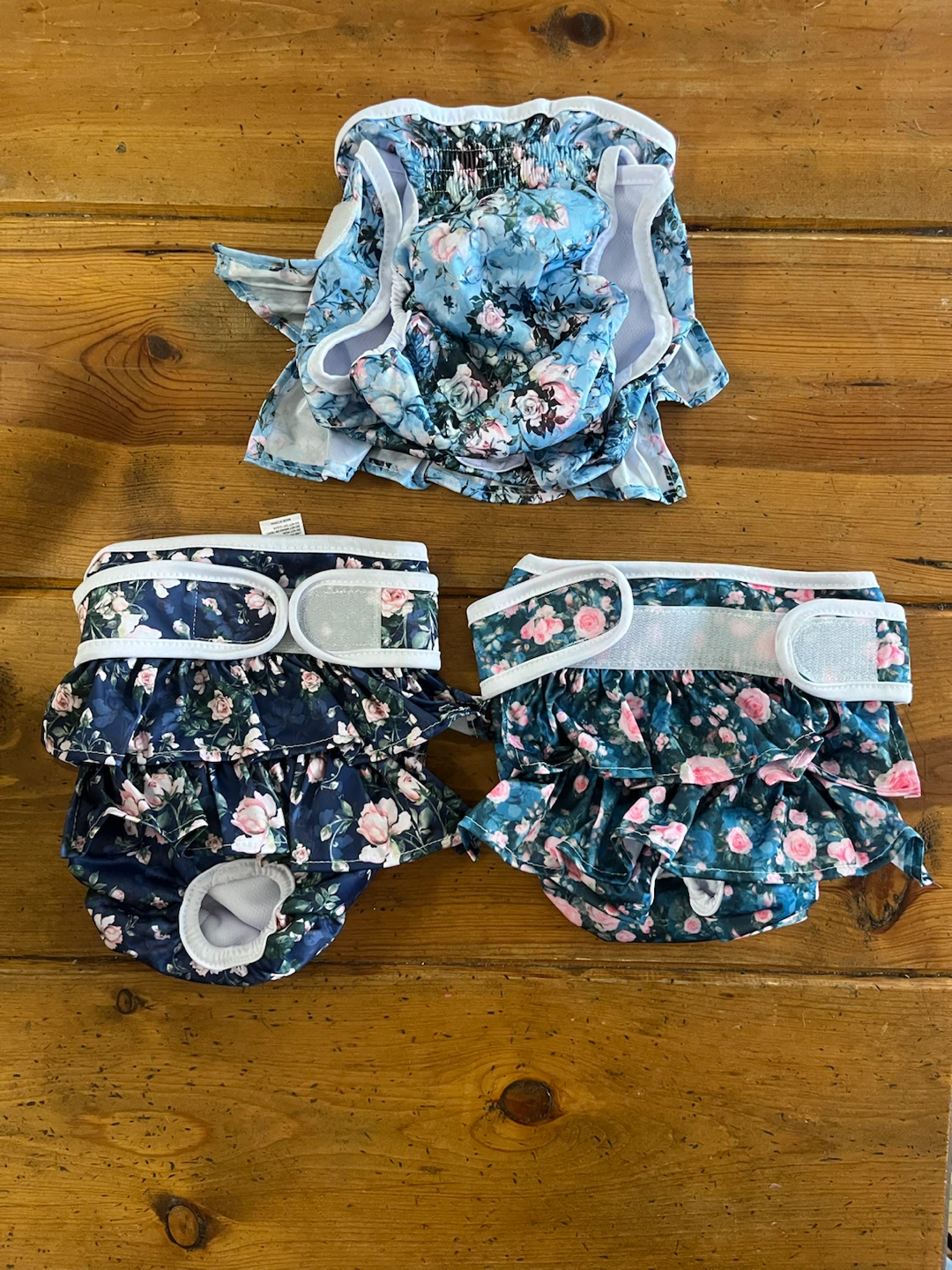 Female Dog Diapers – Set of 3 – Brand New