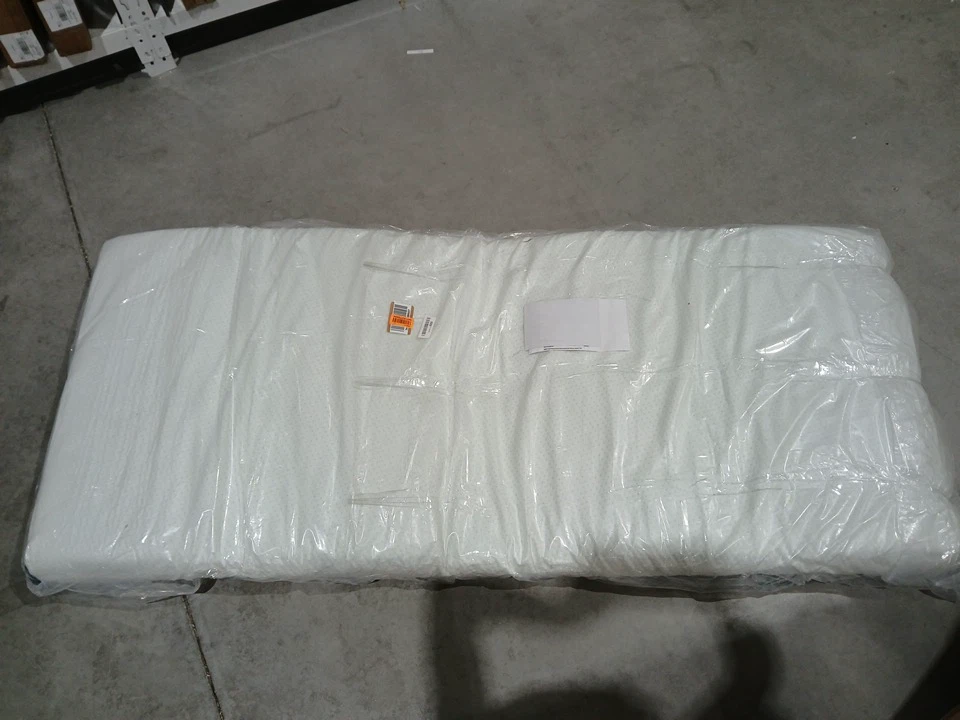 ZINUS MEMORY FOAM BED MATTRESS - photo 2