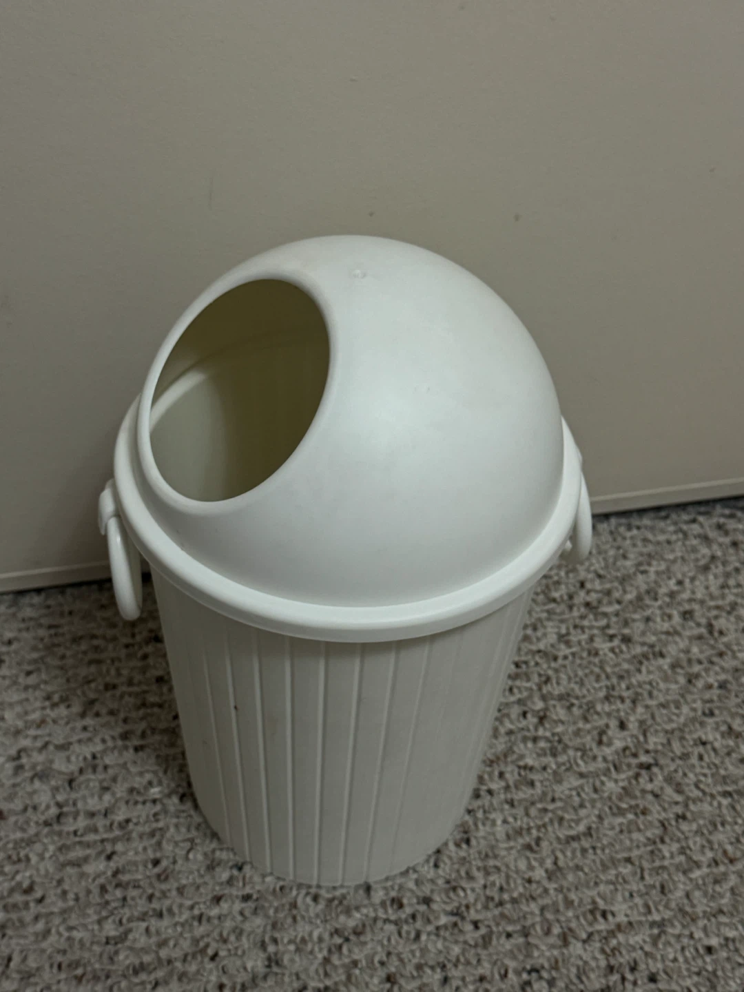 White Plastic Bin with Lid - photo 3