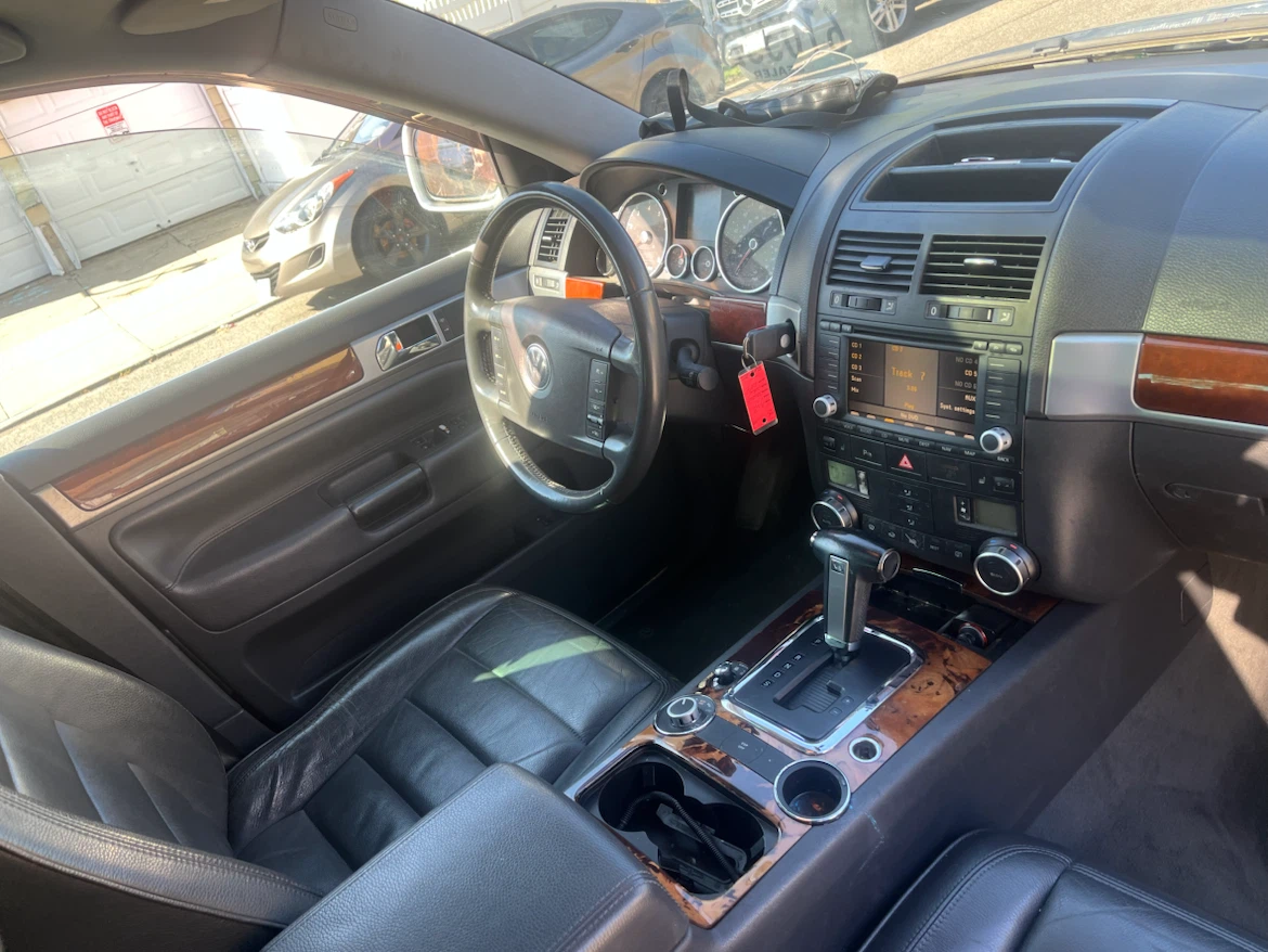 2006 Volkswagen Touareg SUV v8 - photo 4