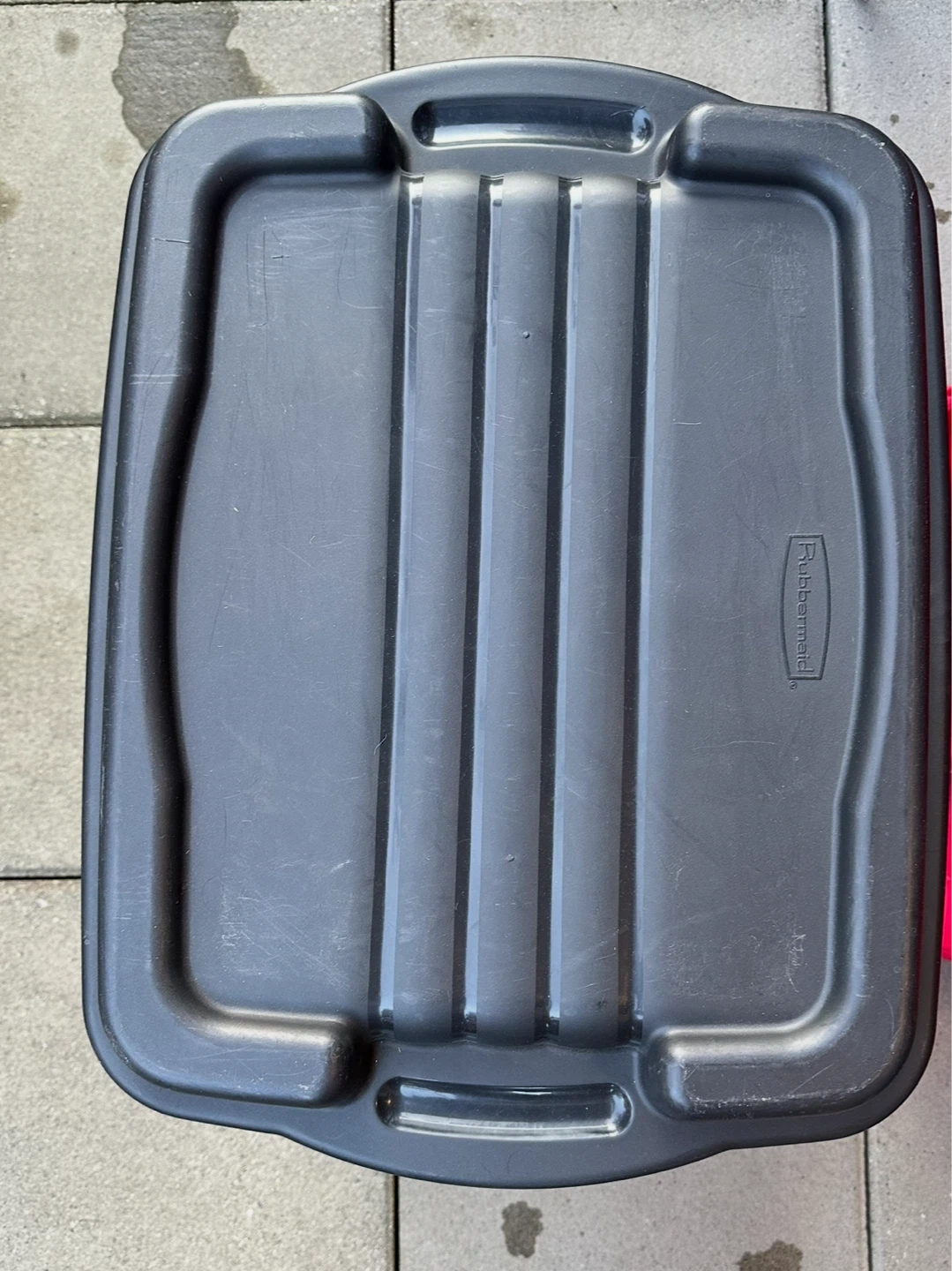 Rubbermaid HiTop Roughneck Storage Tote - photo 2