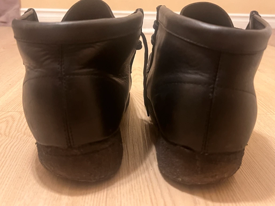 Clarks Originals Wallabee Boots - Black Leather - Size 8.5 - photo 5