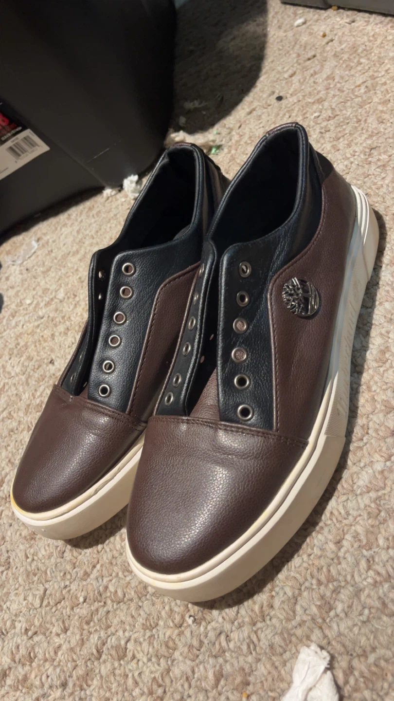 Timberland Slip-On Shoes – Men’s Size 10 – Barely Worn
