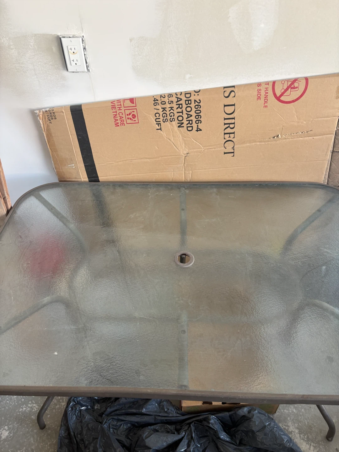 Glass top patio table and chair set - photo 4