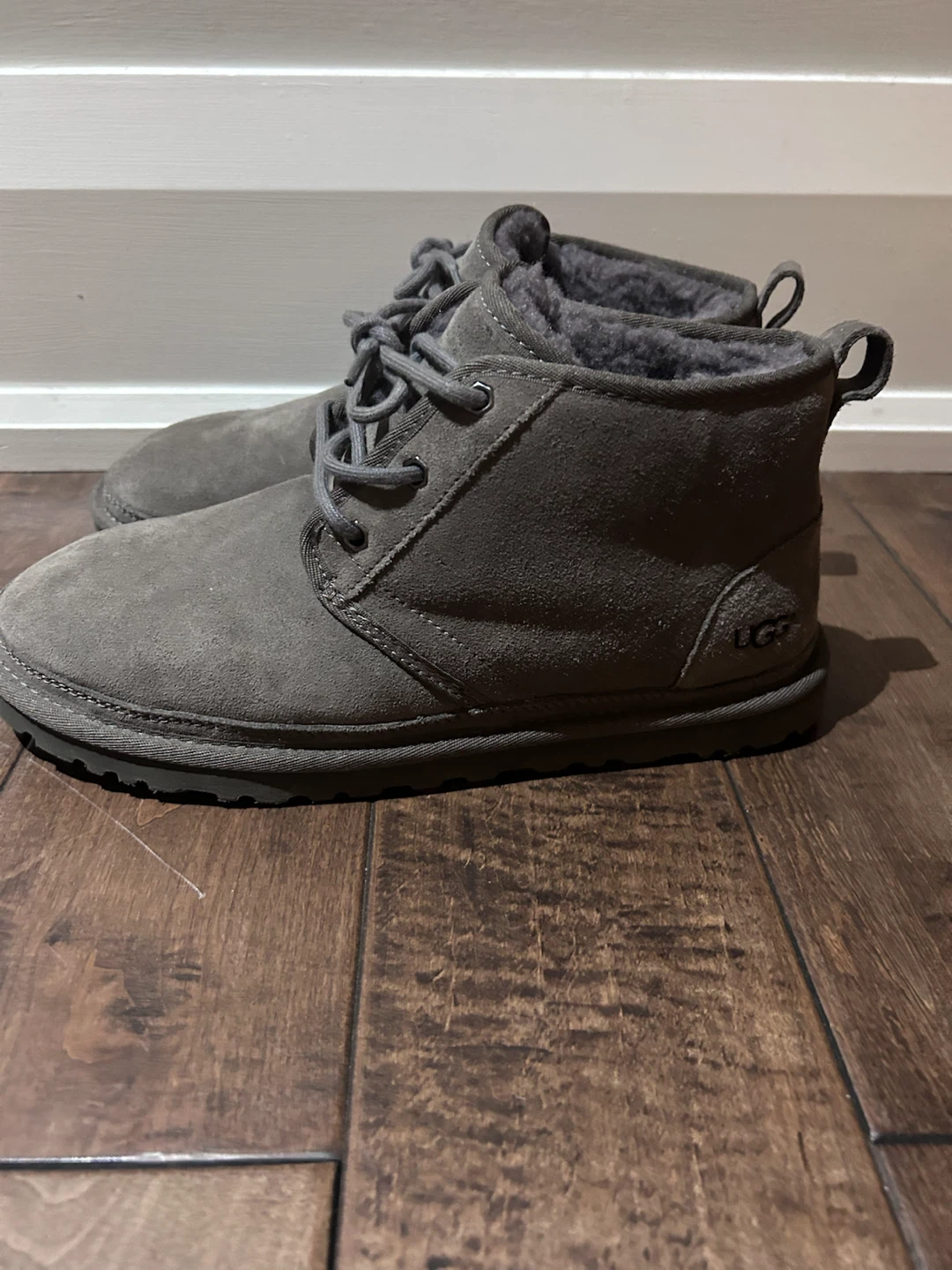 UGG Neumel Boots Grey Suede - photo 2