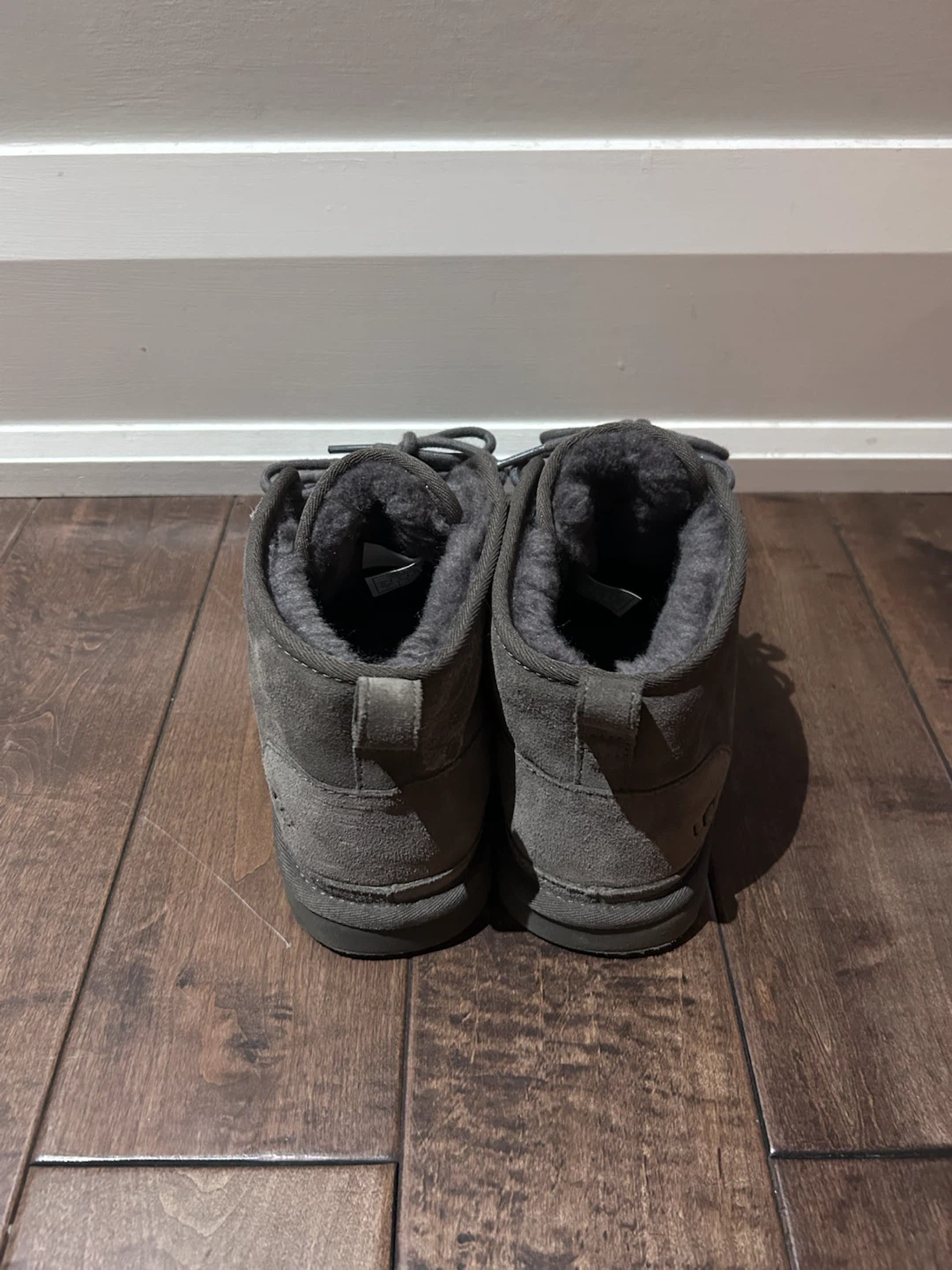 UGG Neumel Boots Grey Suede - photo 3
