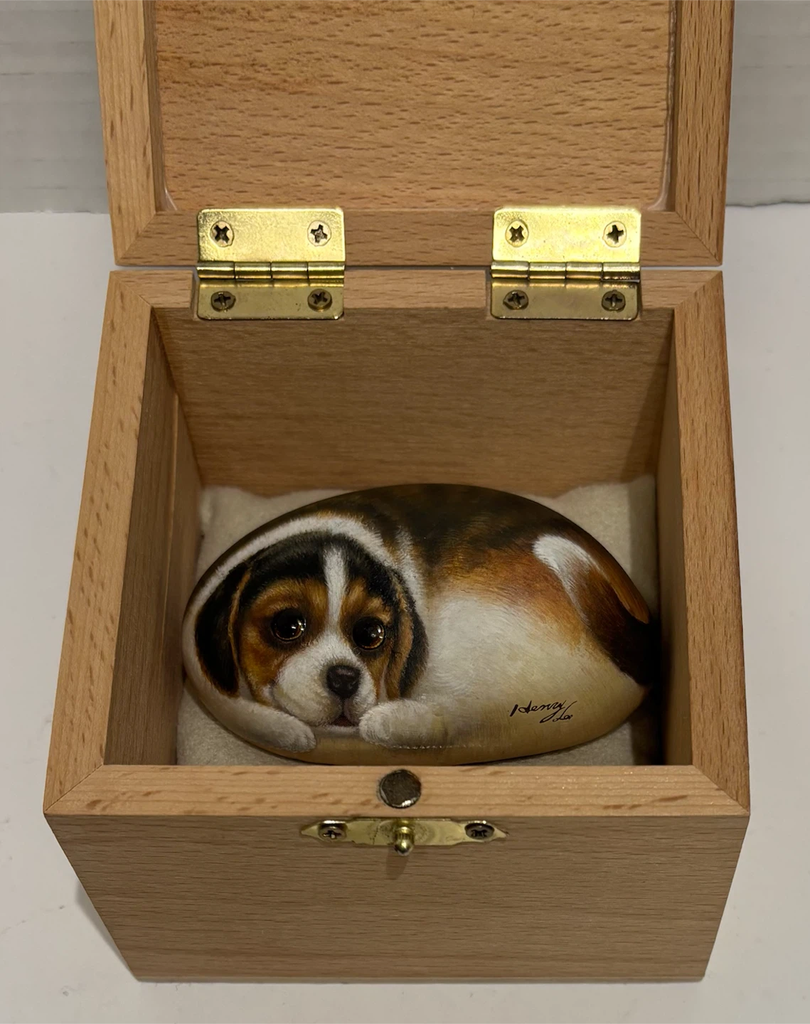 Henry Cats & Friends Painted Stone Dog Figurine with Wooden Box
