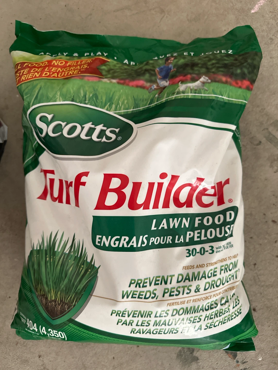 Garden Feeder, Potting Soil & Turf Builder