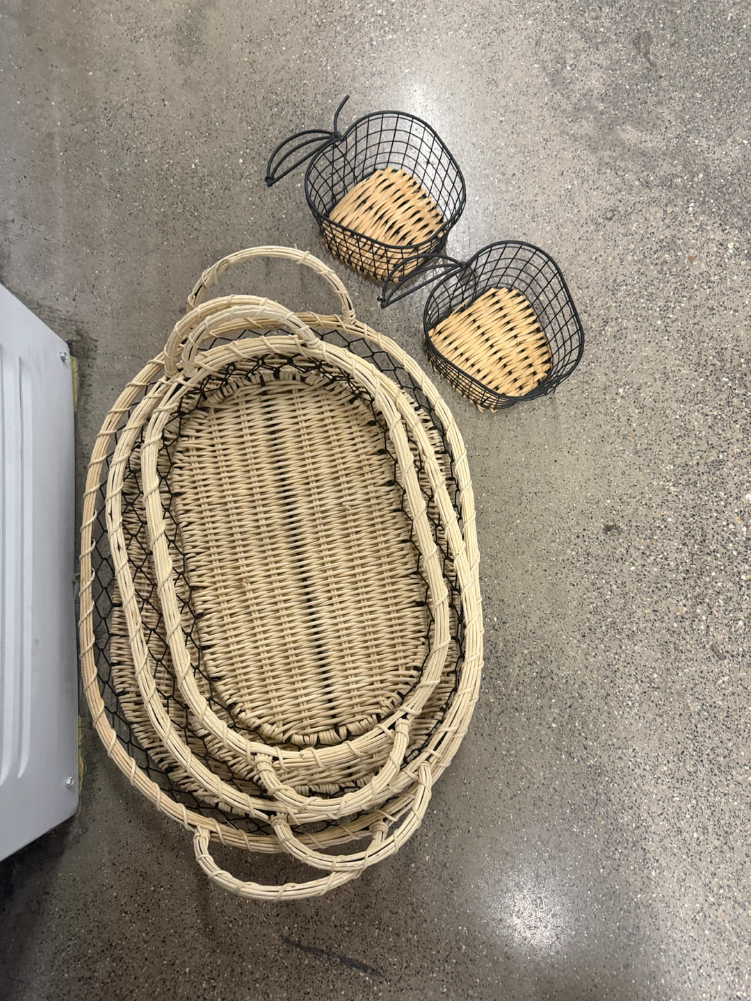 Woven Trays and Baskets Set - photo 2