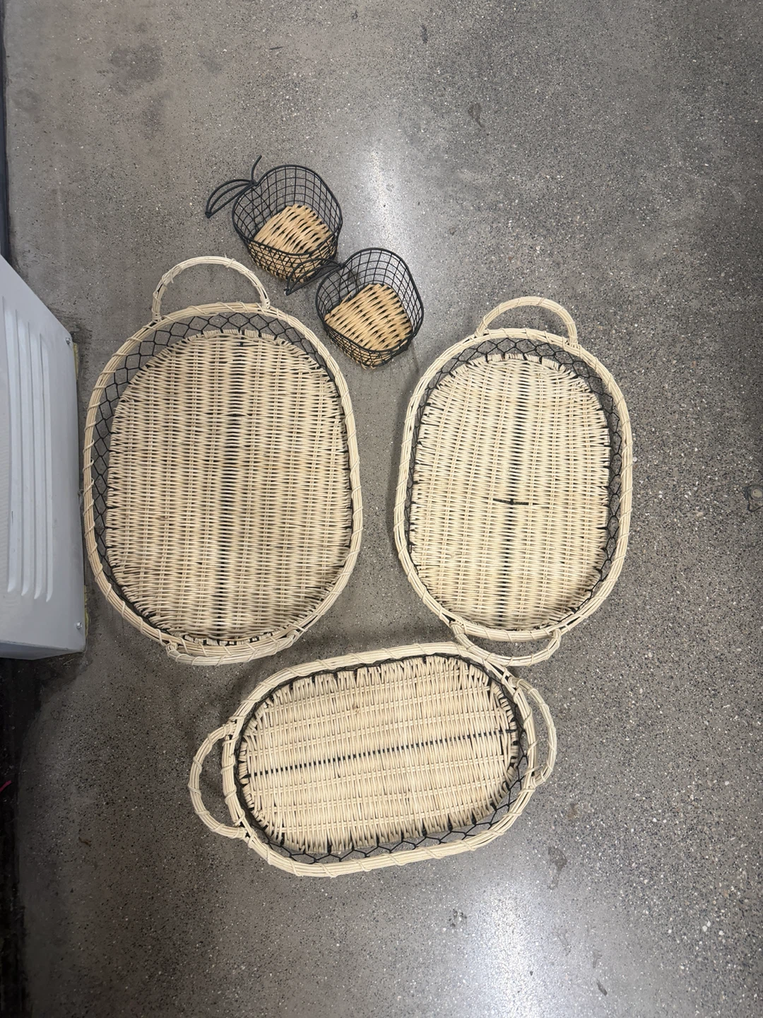 Woven Trays and Baskets Set - photo 3