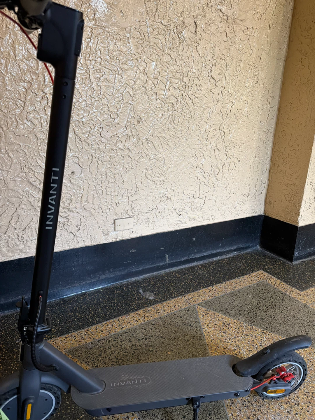 INVANTI E30 electric scooter