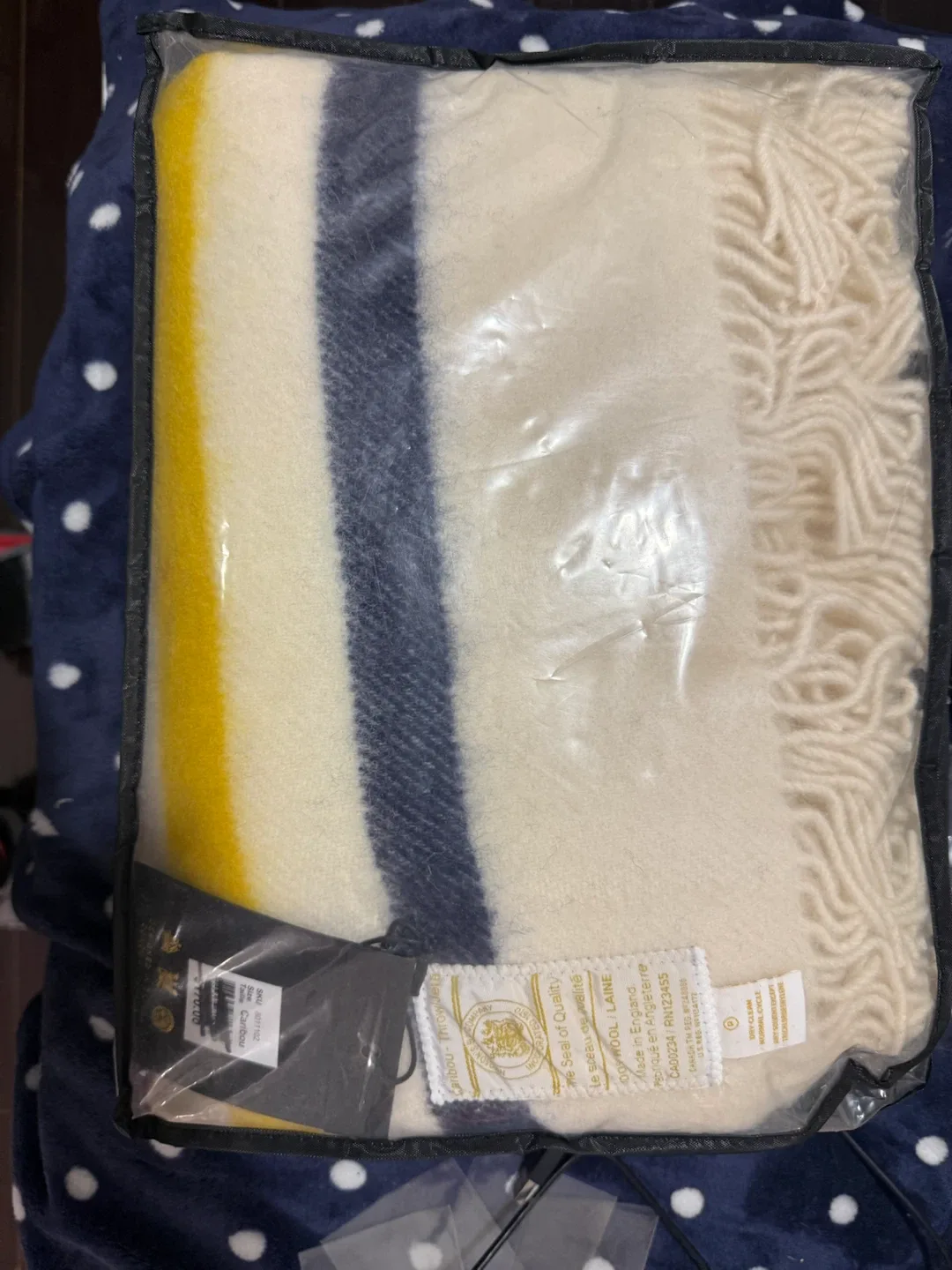 Hudson's Bay Company Caribou Wool Throw Blanket - photo 5
