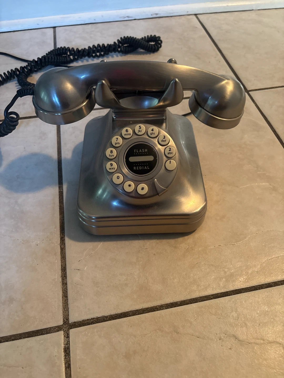 Retro Rotary Dial Telephone - Silver Tone