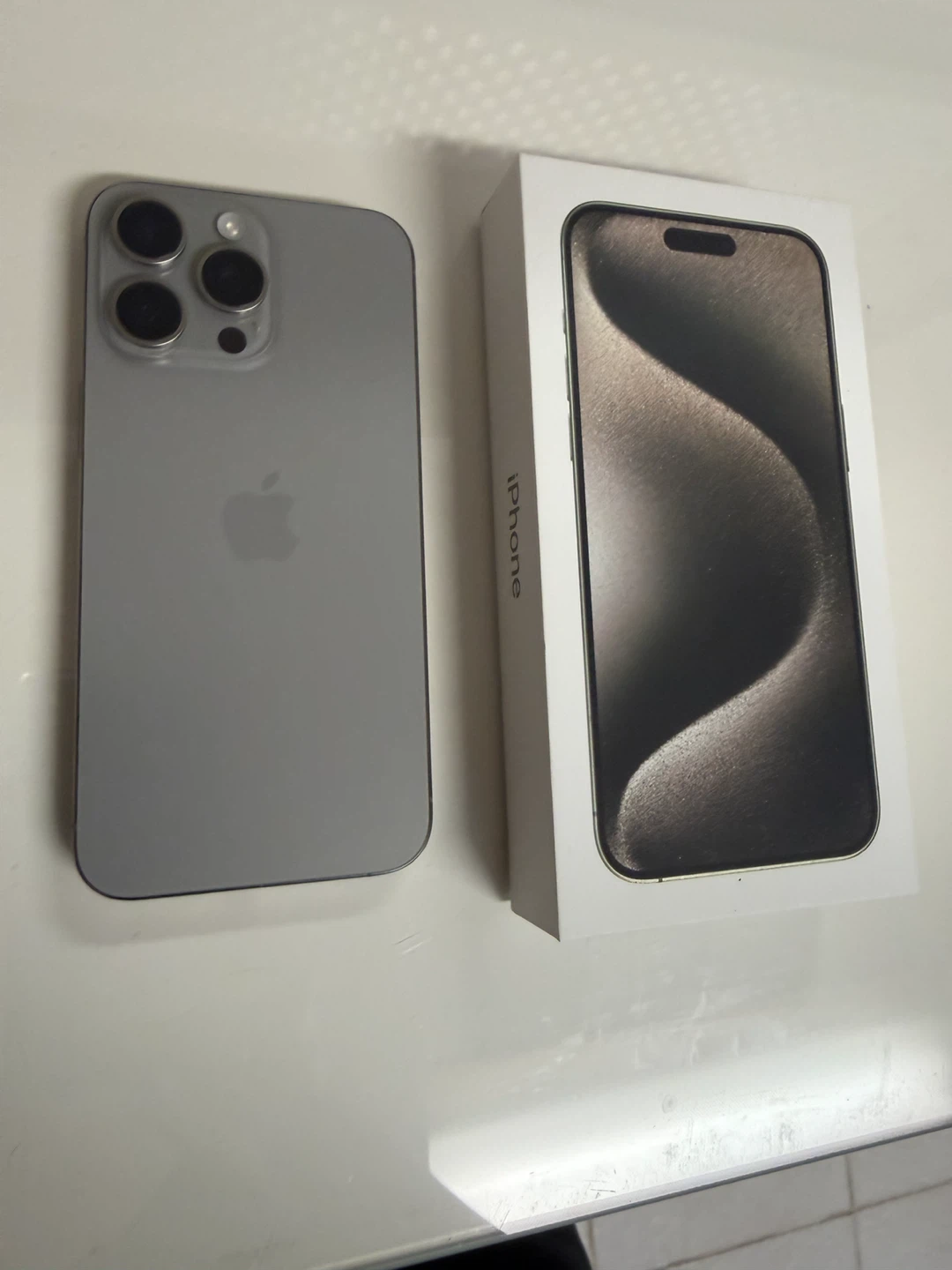 Apple iPhone 15 Pro Max (Unlocked)