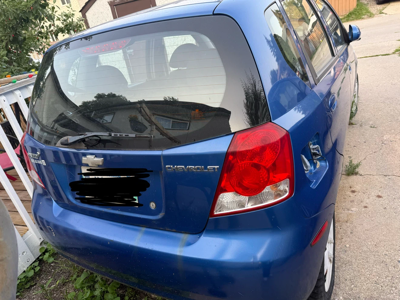 Blue Chevrolet Aveo