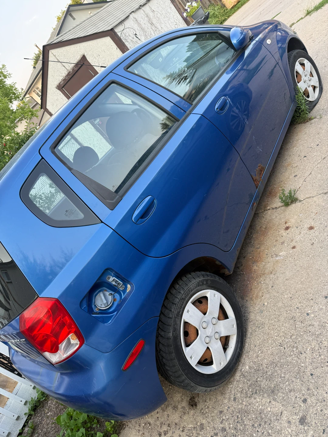 Blue Chevrolet Aveo - photo 2