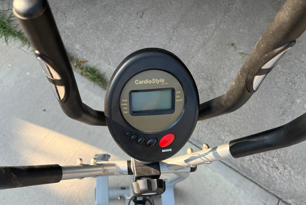 CardioStyle ET150 Elliptical Machine - photo 2