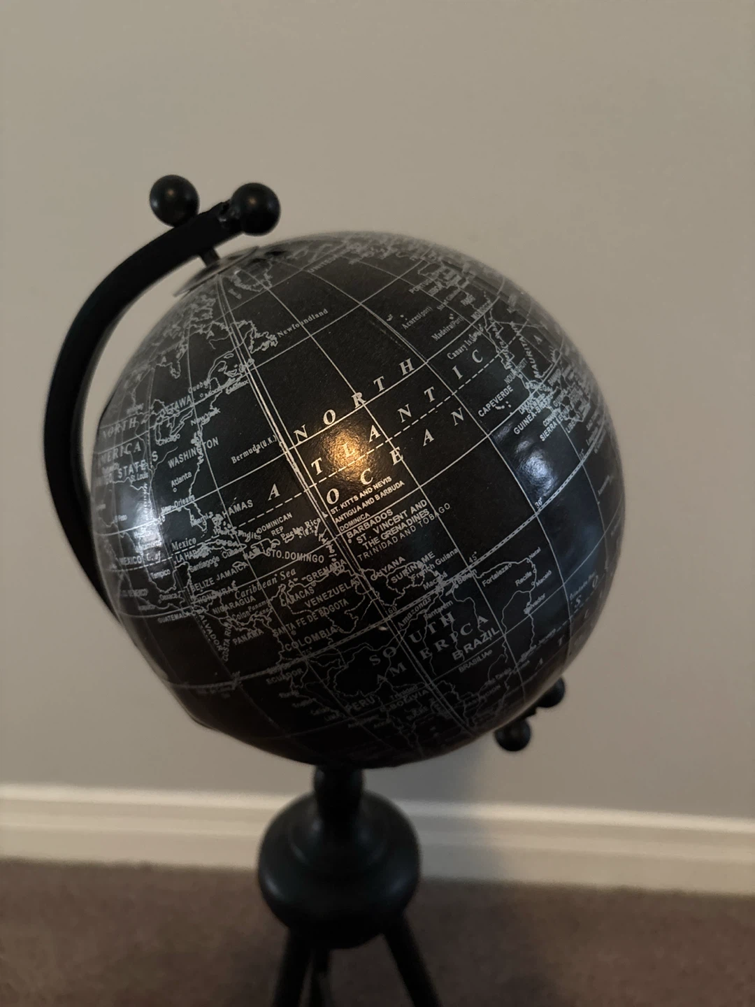 Black Desk Globe