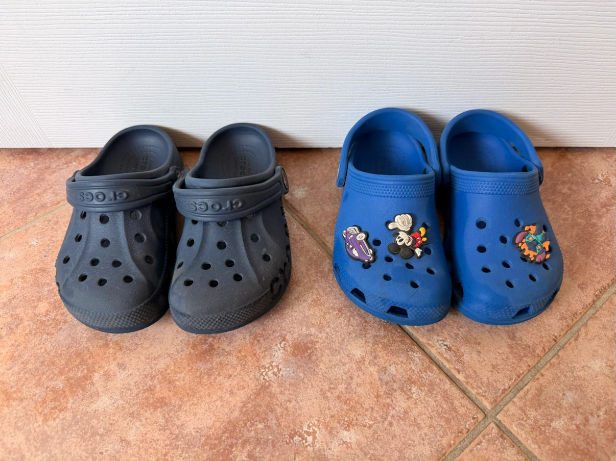 EUC Crocs Kids' Clogs (Jibbitz included!)