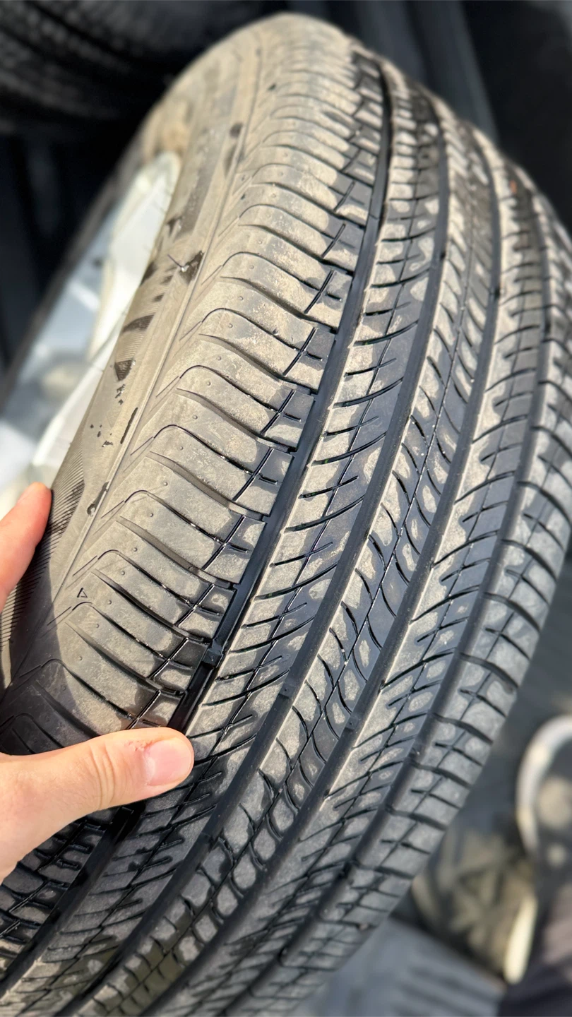 Hankook Tires with original Rims (Set of 4) - photo 3